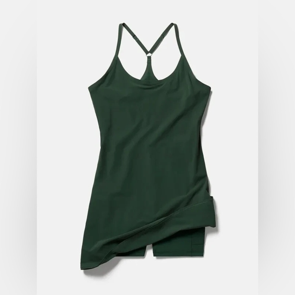 NWOT Outdoor Voices The Exercise Dress Evergreen size S built in shorts/pockets